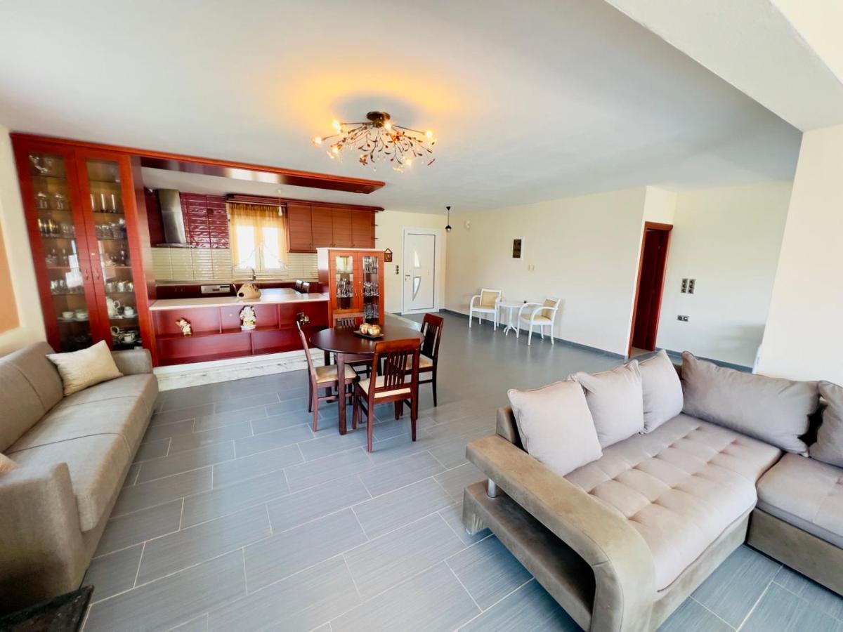 Geka'S Apartment Skala Rachoni  المظهر الخارجي الصورة